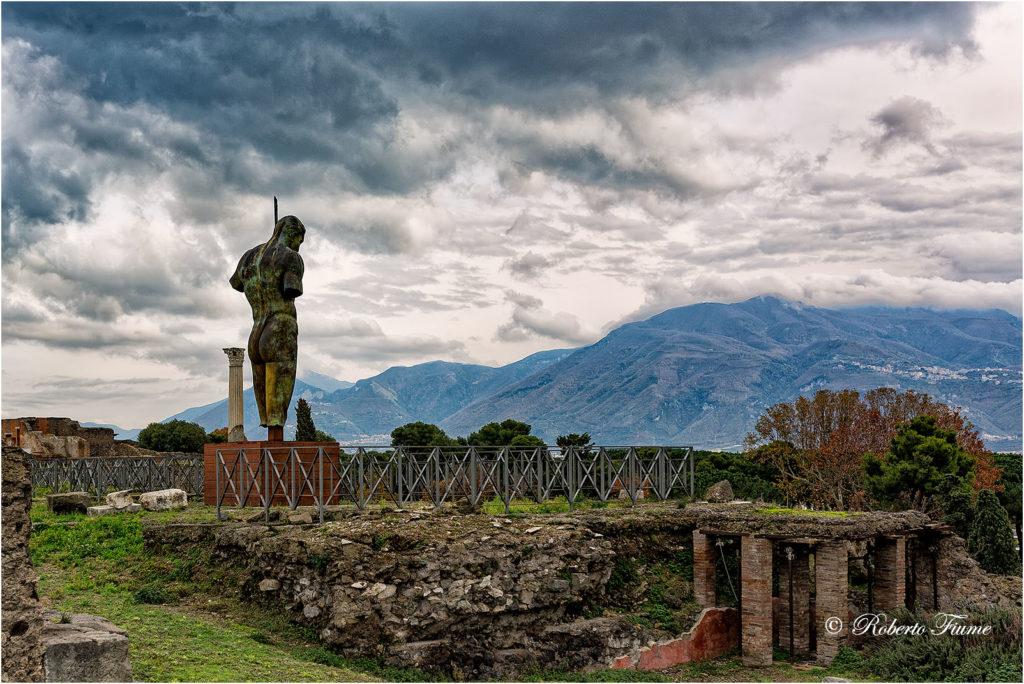 Pompei Statua del Dedalo di Mitoraj