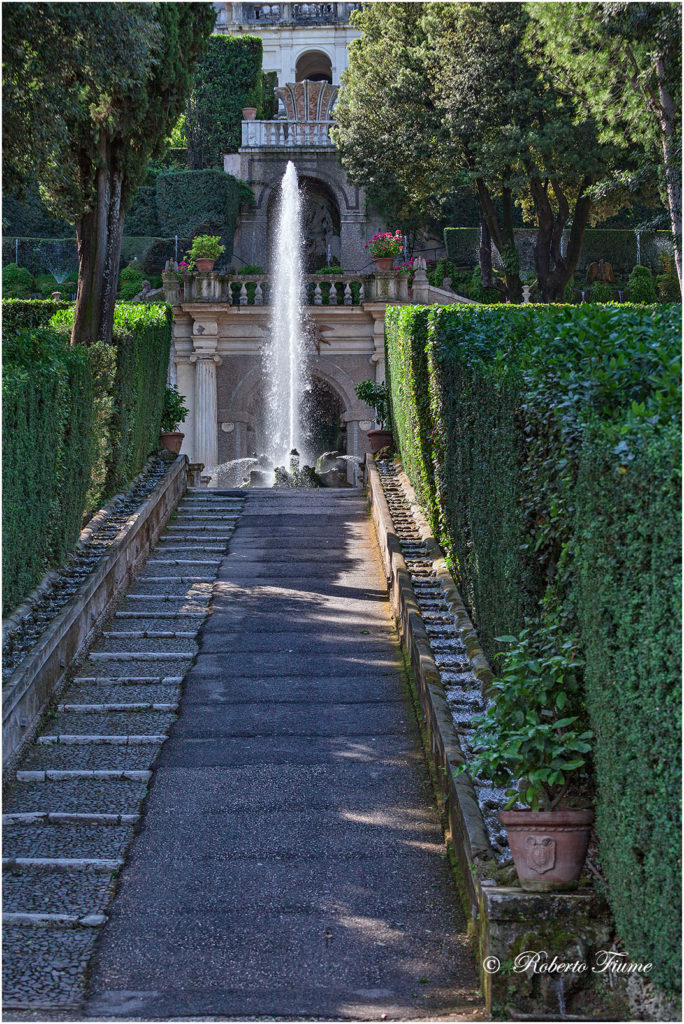 Tivoli Villa d'Este Fontana dei Draghi